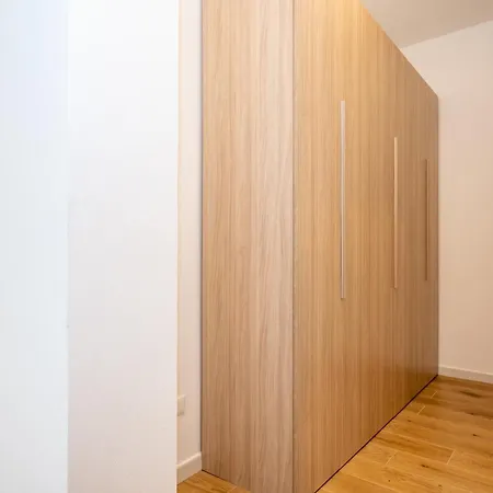 Guesthost - Casa Modi Piombino