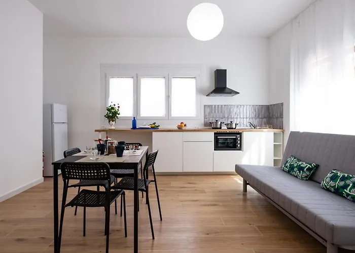 Guesthost - Casa Modi *